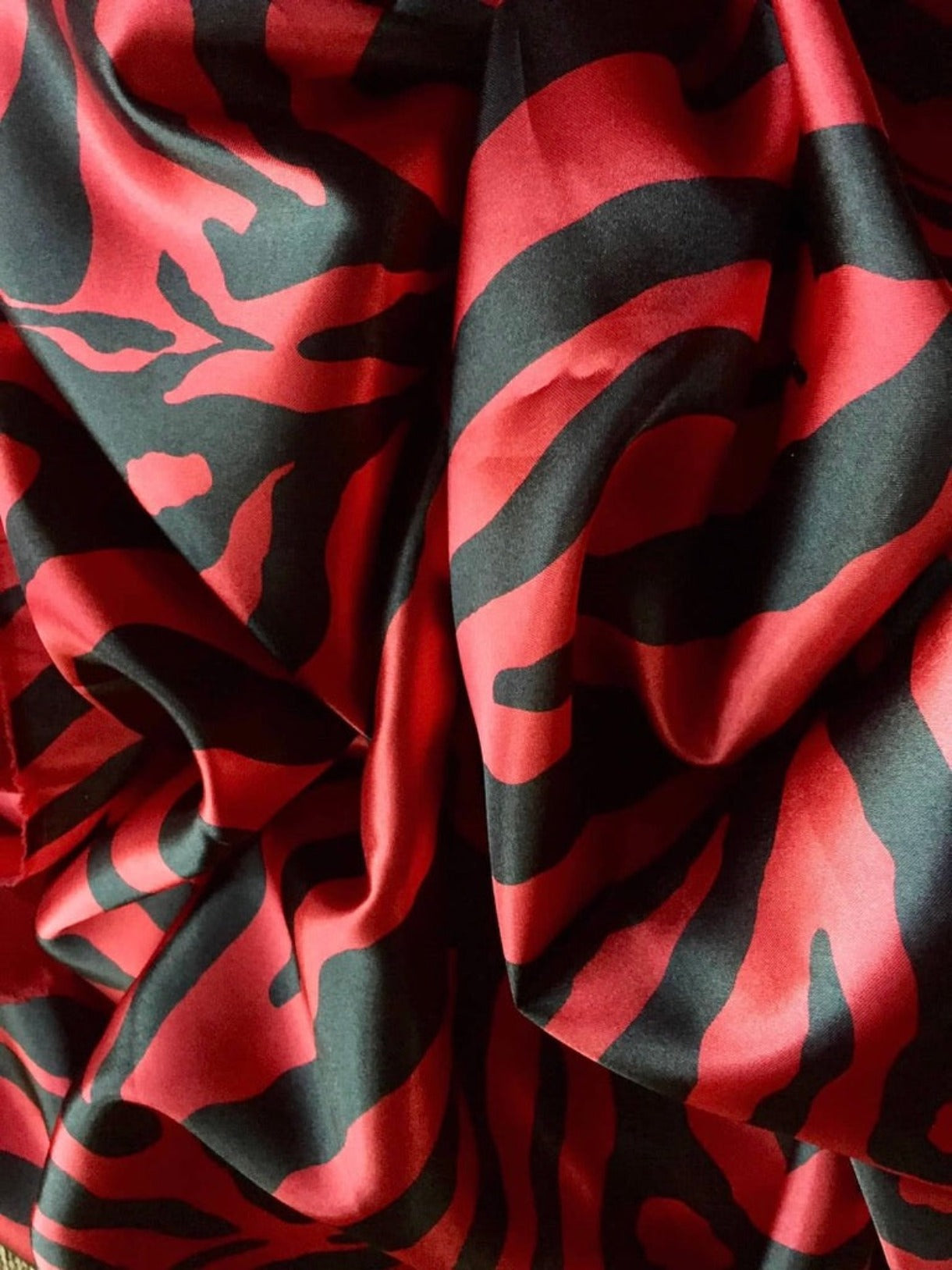 Bonnet imprimé spécial lumière rouge